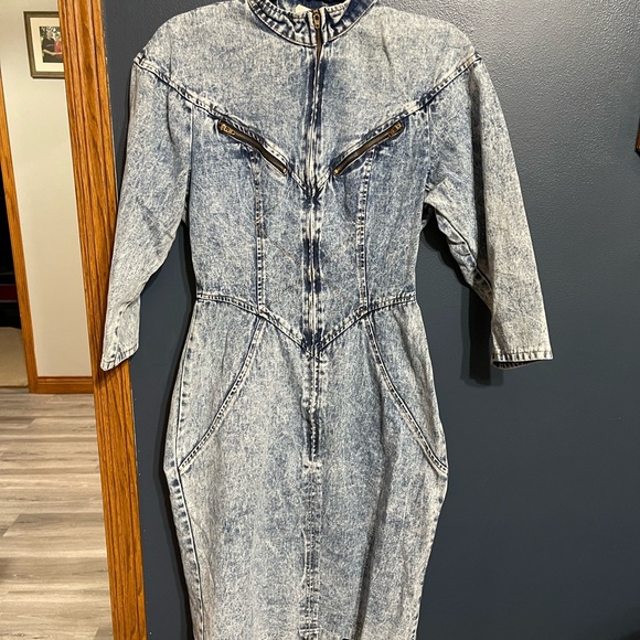Champagne Dresses & Skirts - Vintage Champagne Acid Wash Denim Dress